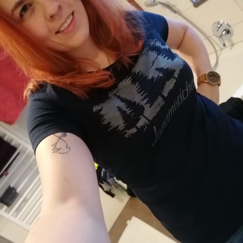 Customer photo review of LANDMÄDCHEN - Bio Damen Shirt