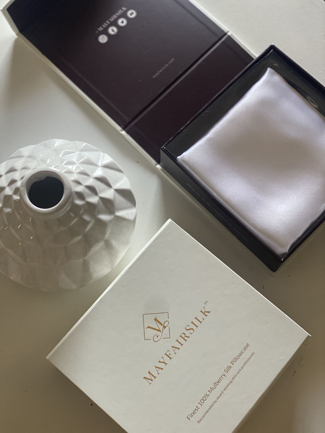 Customer photo review of Brilliant White Pure Silk Pillowcase