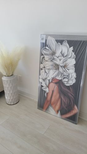 Customer photo review of 'Graceful Flower' Framed Canvas