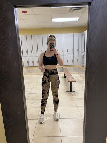 Customer photo review of Coffee Marble Scrunch Butt Leggings