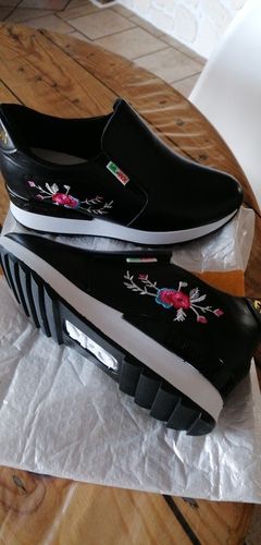 Customer photo review of Baskets Confortable motif fleuri