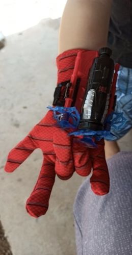 Customer photo review of SPIDERMAN WEB SHOOTER