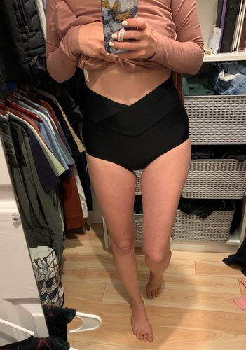 Customer photo review of Vacationer Bottom | Black