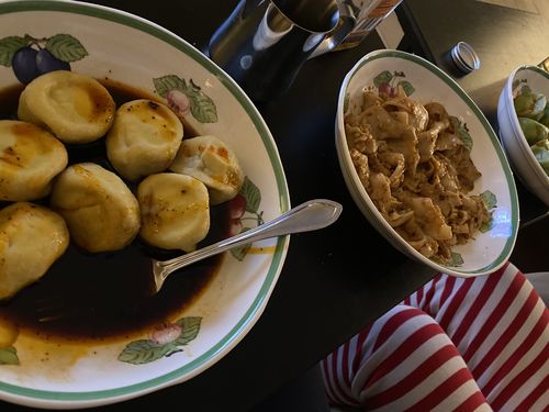 Customer photo review of Frozen [F8] Pork & Cabbage Dumplings w/ Spicy & Sour Sauces (30 Pieces/5 Servings)