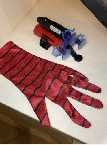 Customer photo review of SPIDERMAN WEB SHOOTER