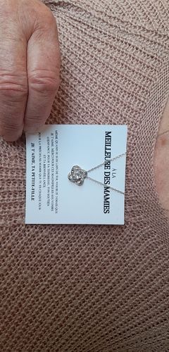 Customer photo review of Noeud d'Amour - À la meilleure des Mamies - Ta petite-fille