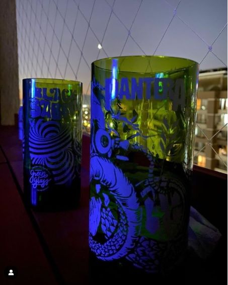 Customer photo review of Juego de 6 Vasos Metaleros