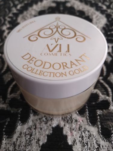 Customer photo review of Déodorant 98% naturel parfumé au Musc blanc