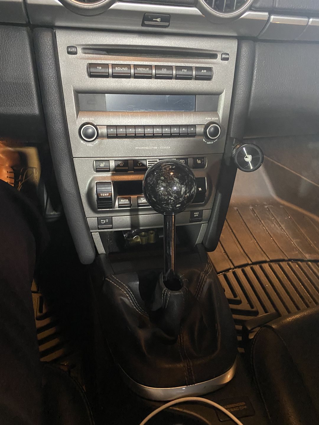 Customer photo review of Damaged Shift Knobs