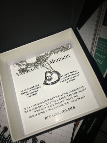 Customer photo review of Collier Amour Éternel - À la meilleure des mamans - Je t'aime, Ton fils
