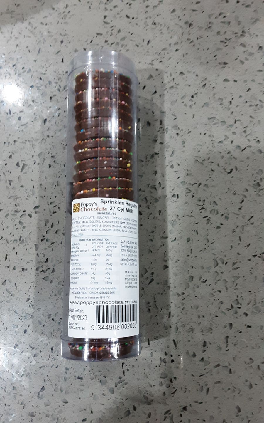 Customer photo review of Sprinkles Milk Chocolate Regular size 27/cylinder