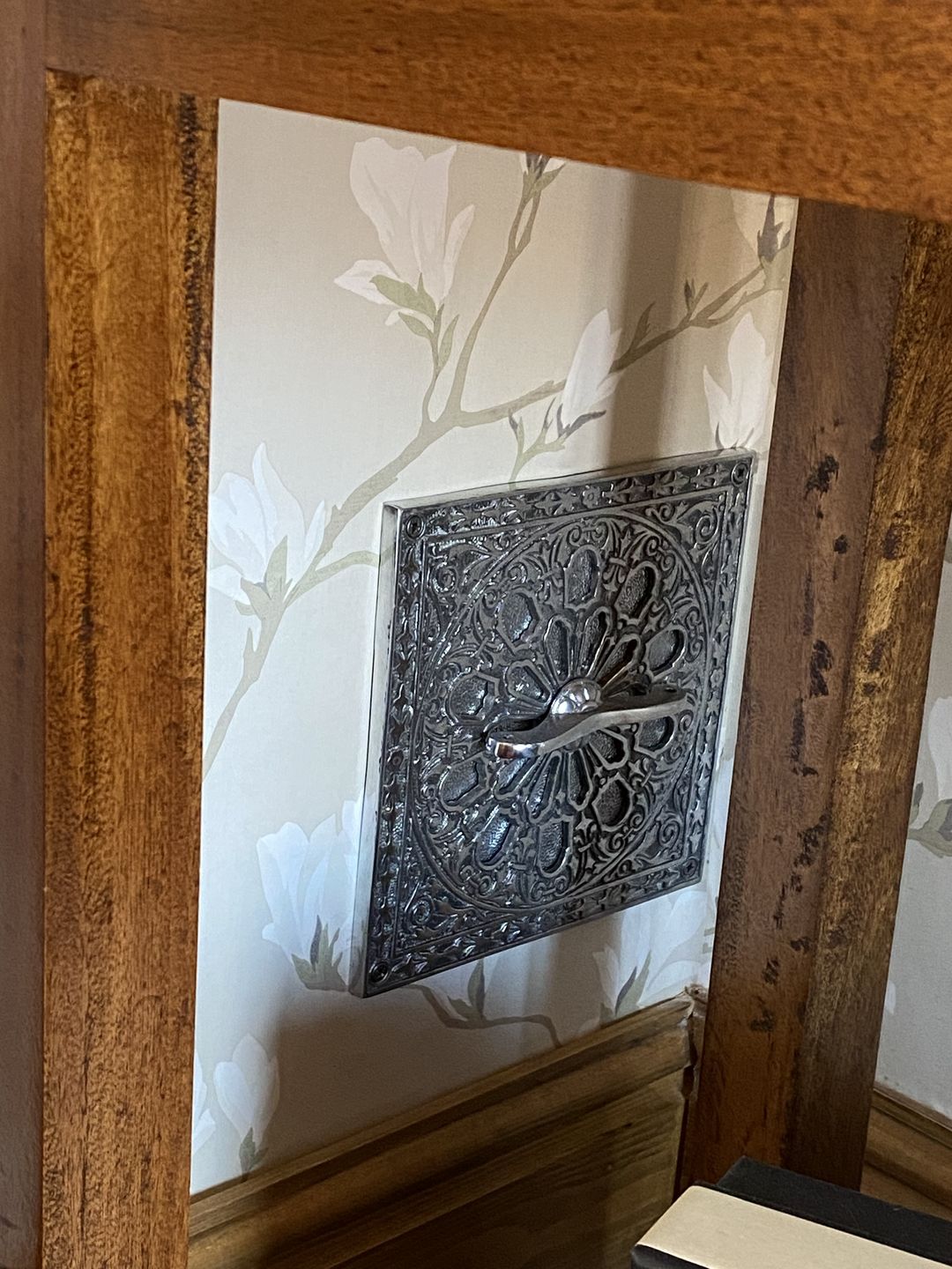 Customer photo review of Kenrick Hit & Miss Slotted Square Air Vent