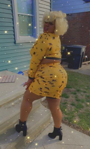 Customer photo review of Splash Ink Pretty Zipped Design Dress Suit