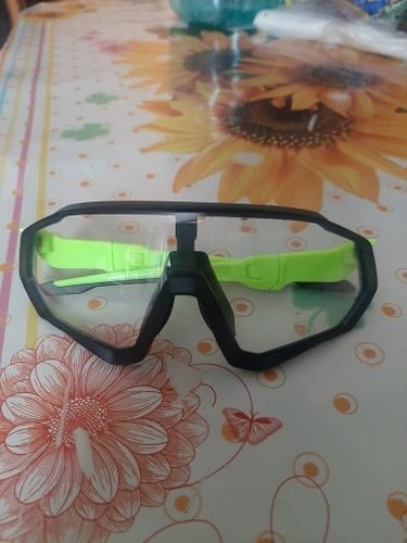 Customer photo review of KE9408 Cycling Sunglasses With Multiple Interchangeable Lenses