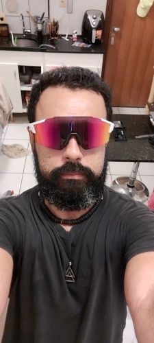 Customer photo review of KE9407 Cycling Sunglasses UV Protection for Men Women