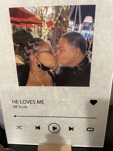 Customer photo review of Custom Song Plaque - The Best Anniversary Gift for Couples