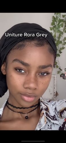 Customer photo review of EYEVOS Uniture Rora Purple Colored Contact Lenses