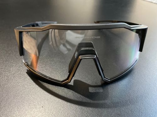 Customer photo review of KE9022 Photochromic Cycling Sunglasses for Men women