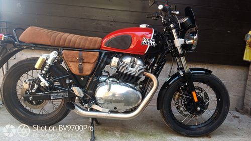 Customer photo review of Sacoche latérale cuir Camel pour Royal Enfield