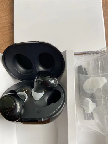 Customer photo review of HexoSound™ Modern Design Rechargeable Hearing Aids