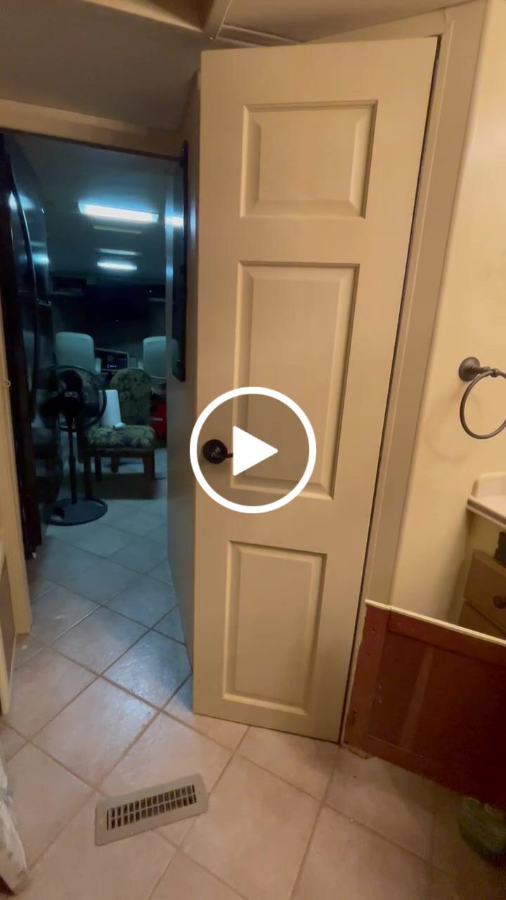 Customer video review of Poplar Interior Door Slab (6 Panel)