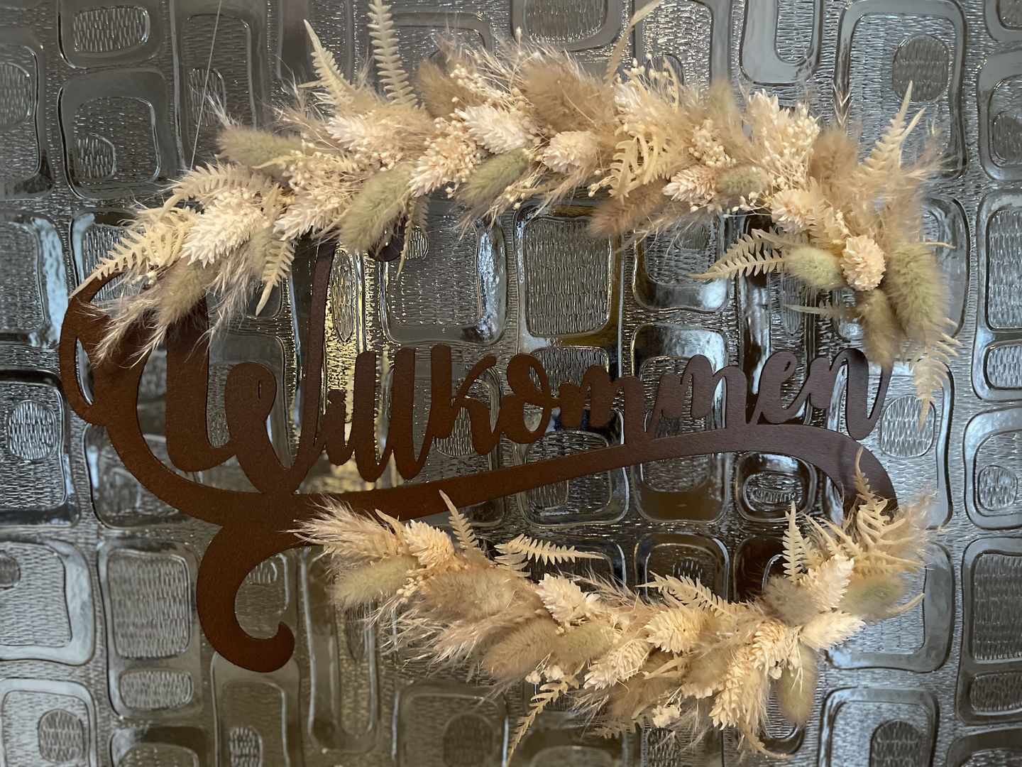 Customer photo review of Willkommens - Schriftzug - tolles Dekoobjekt aus hochwertigem Stahl für drinnen und draußen