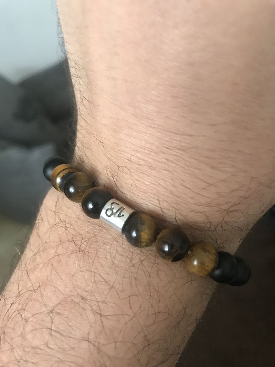 Customer photo review of Sternzeichen Armband - Tigerauge