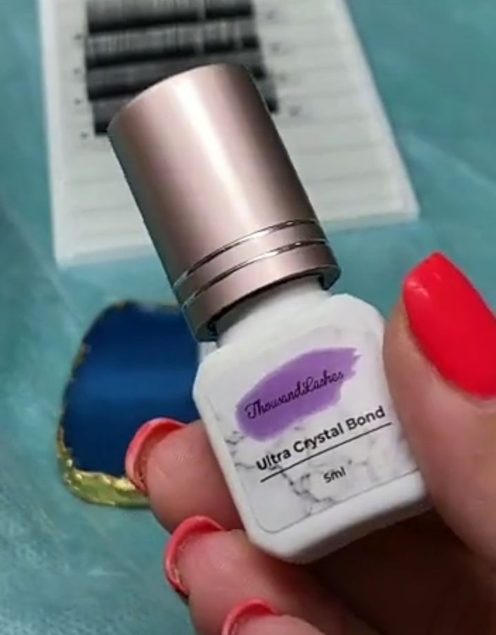 Customer photo review of EYELASH EXTENSION GLUE: THOUSANDLASHES’ ULTRA CRYSTAL BOND