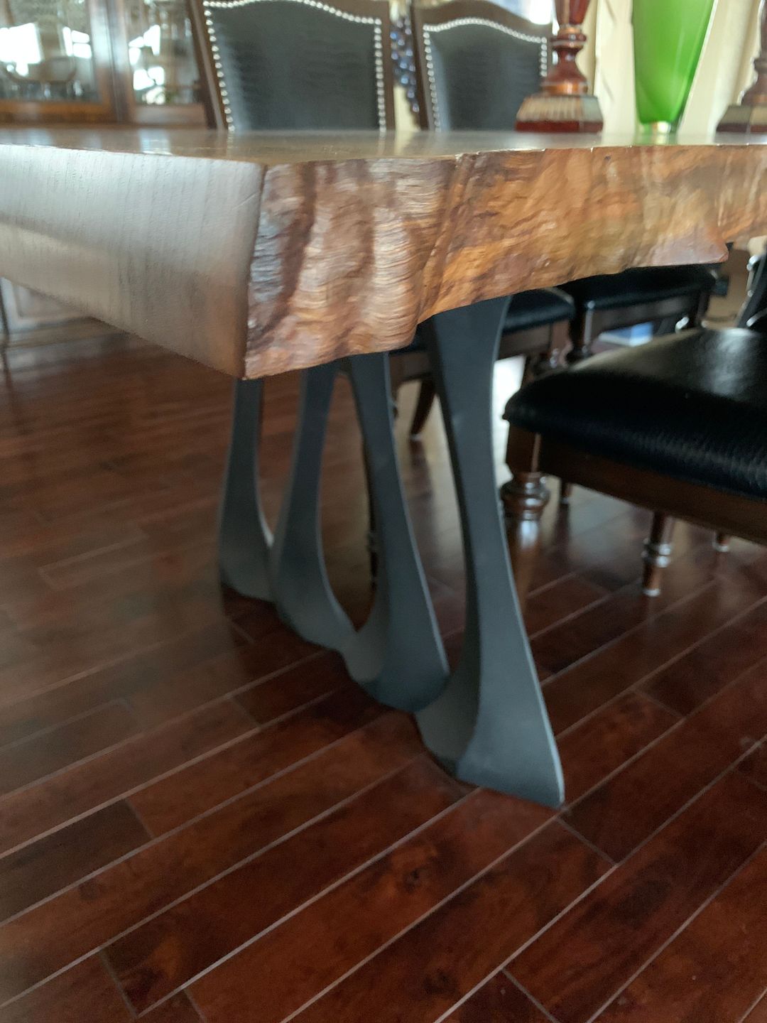 Customer photo review of Metal Table Legs - 410 Radix - H28" & H34" - Set of 2 pcs