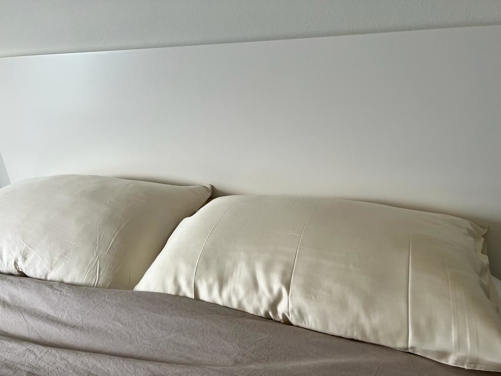 Customer photo review of Mulberry Silk Pillowcase