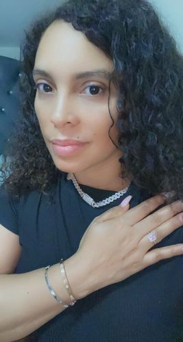 Customer photo review of *NEW* 14k Women’s 🟦 Ring JTJ™ -