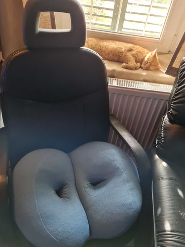 Customer photo review of Gerinc és Keresztcsont Tehermentesítő Ülőpárna