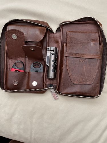 Customer photo review of Castano Leather Cigar Travel Case