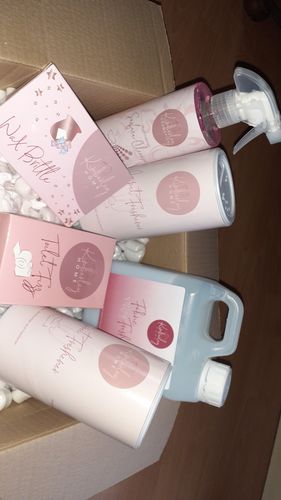 Customer photo review of Gold Orchid Carpet Freshener