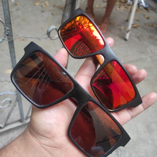 Customer photo review of Velka Red Full Black