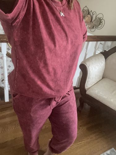Customer photo review of Mineral Wash Jogger Set (Cabernet)