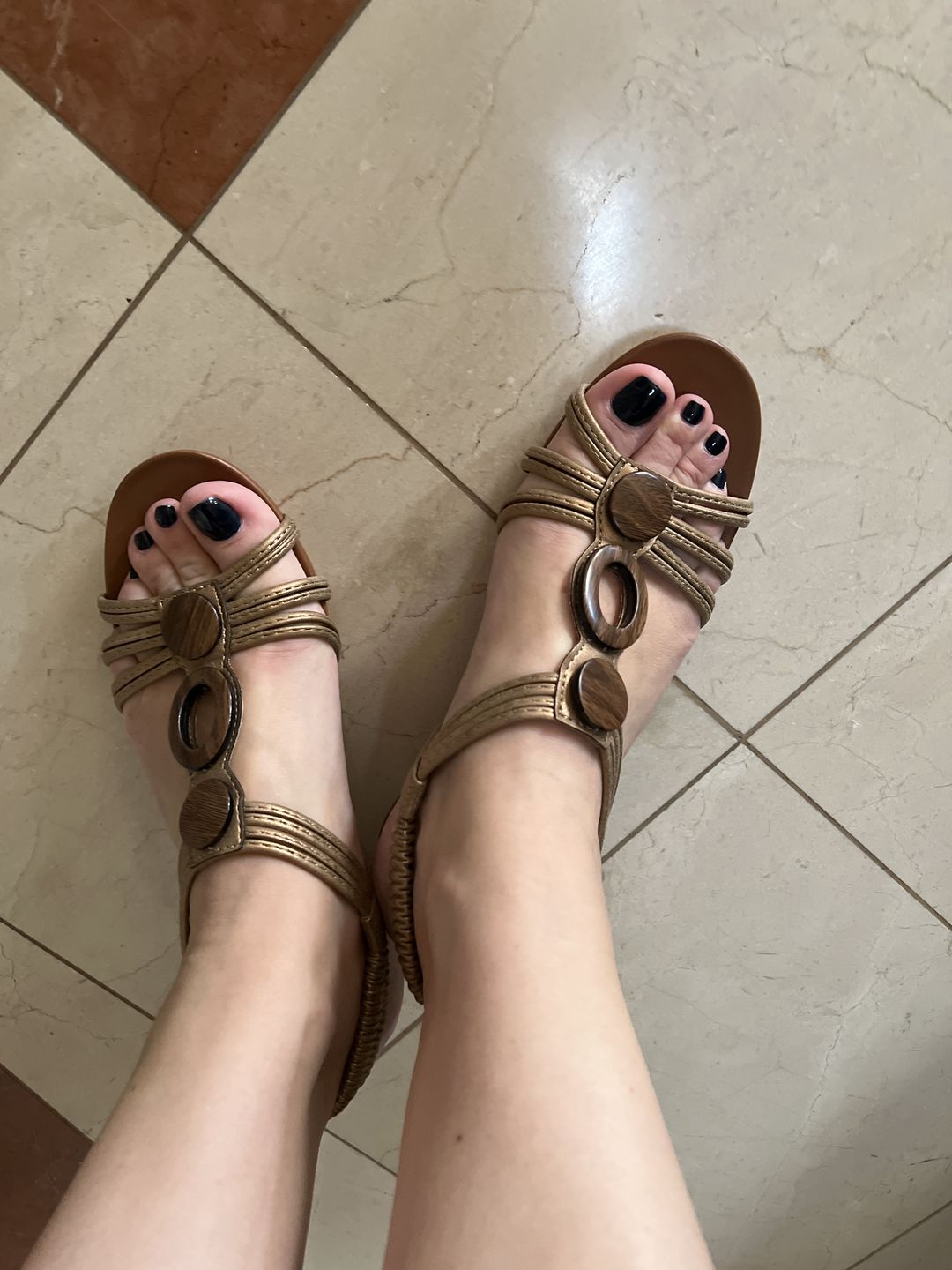 Customer photo review of Women Retro Casual Sandals