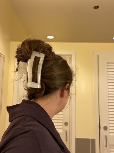 Customer photo review of XL Dreamy Claw Clip