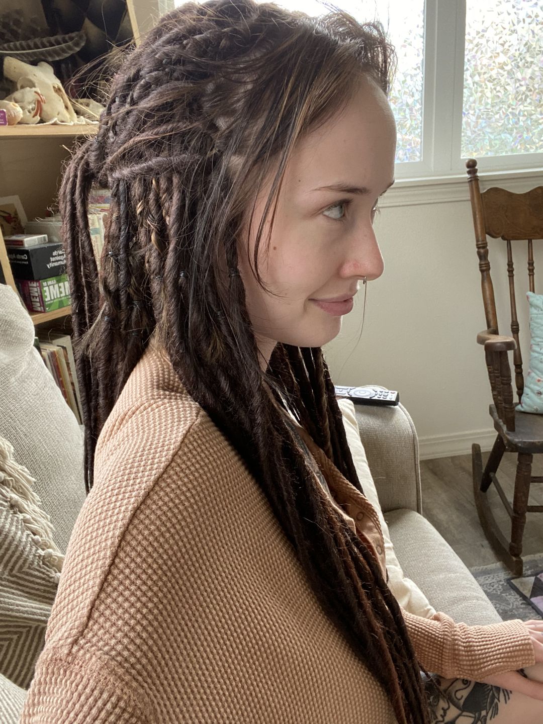 Customer photo review of (PRE ORDER) Dark Brown  - (1 pack of 5 Dreads)