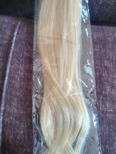 Customer photo review of 【 Invisible & Classic 】Tape In Hair Extensions 60# 613# Color Remy Hair Straight