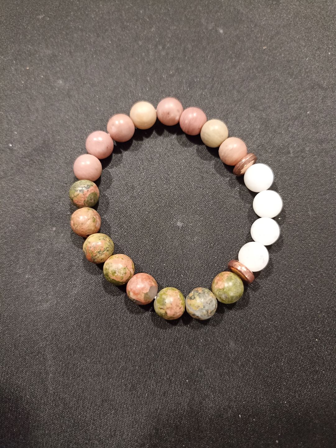 Customer photo review of Bracelet Grossesse Pierre de Lune