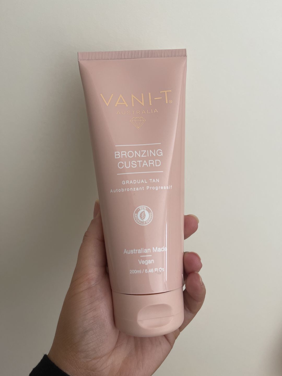 Customer photo review of Bronzing Custard Gradual Tan