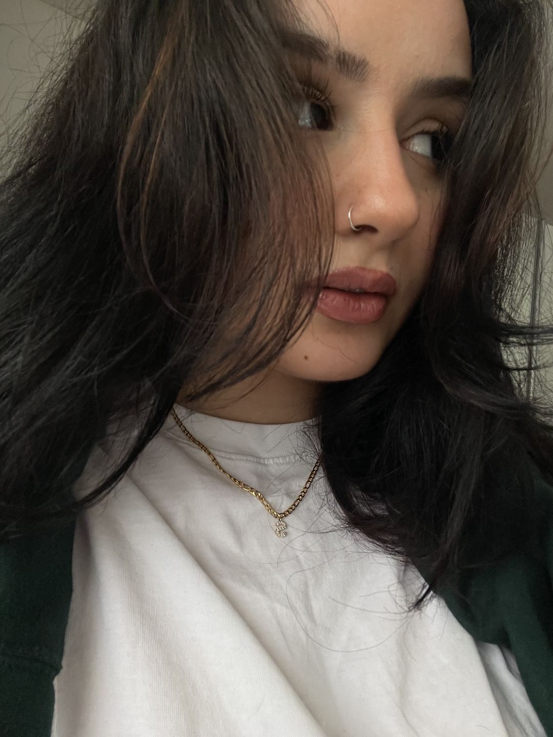 Customer photo review of Classic Letter Halskette | 18K vergoldet