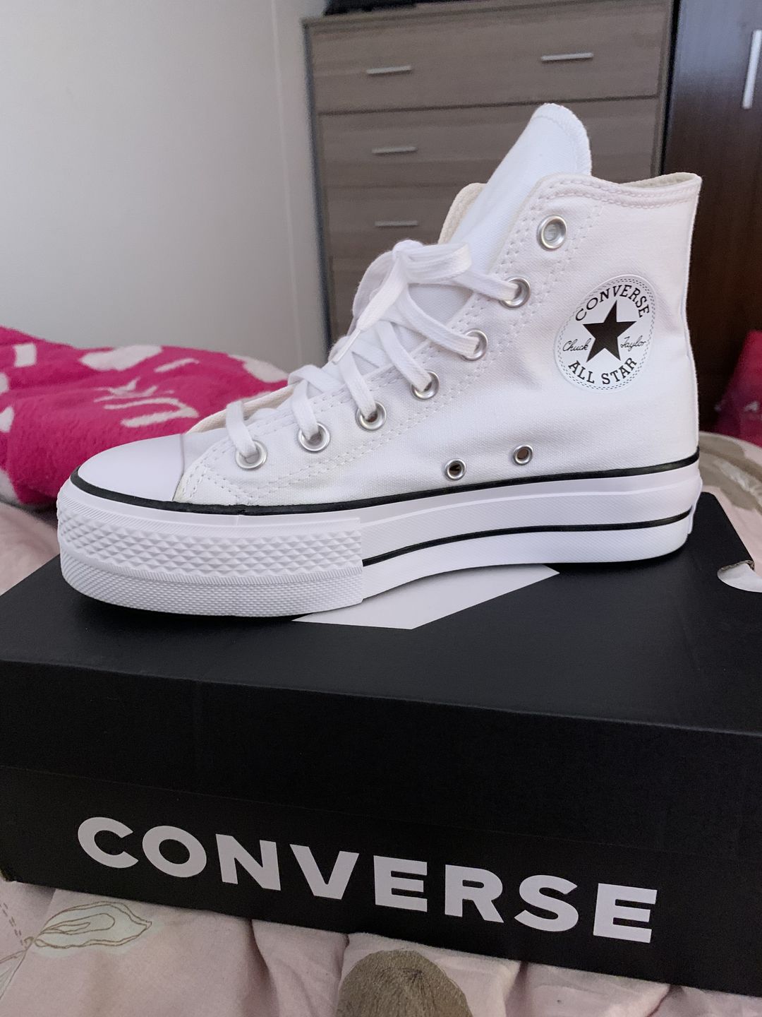 Customer photo review of Zapatilla Converse Chuck Taylor Hi Plataforma Mujer Blanco