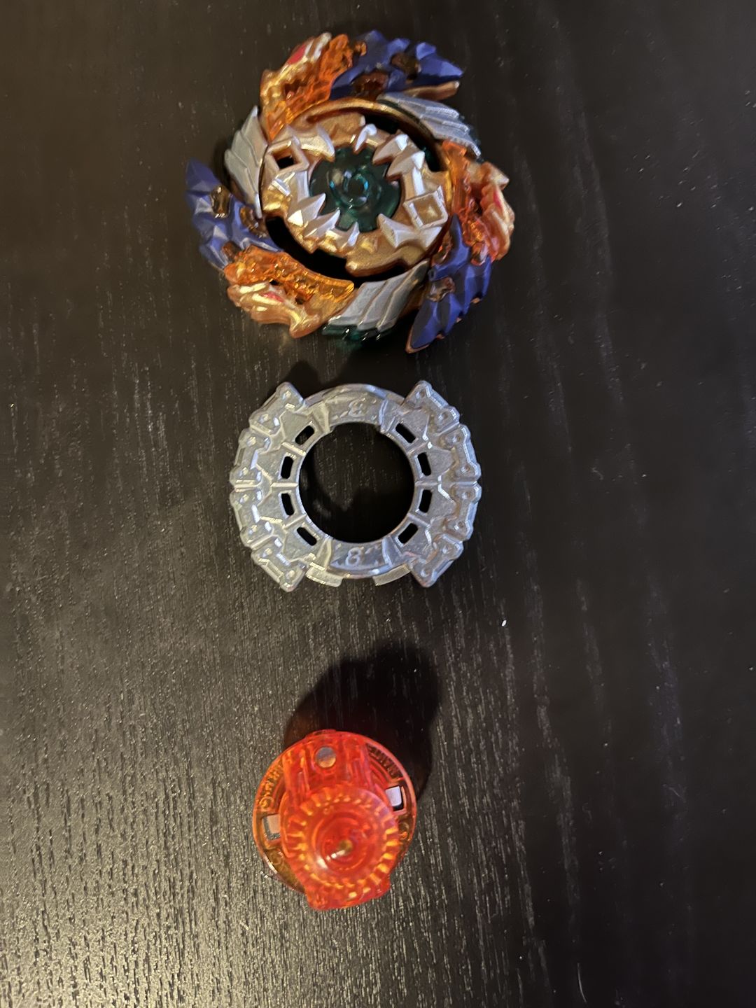 Customer photo review of Takaratomy  Beyblade Burst B-122 Geist Fafnir.8'.Ab Stamina Starter Left Spin