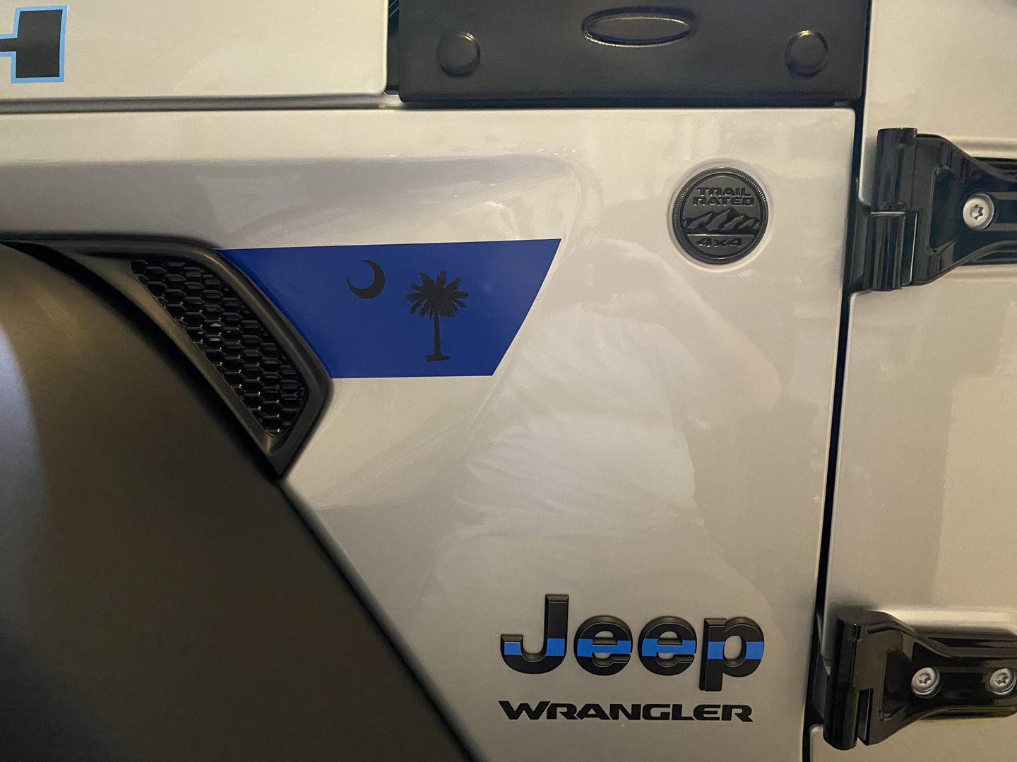 Customer photo review of State Flag Fender Vent Premium Wrap Decal for Wrangler and Gladiator