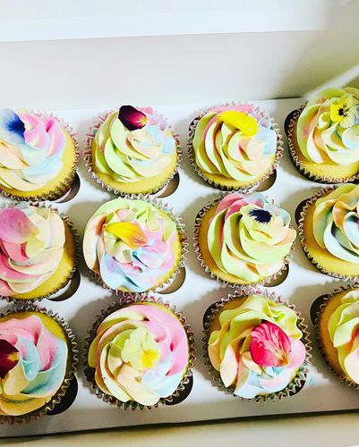 Customer photo review of RAINBOW FLOWERFETTI® - Freeze Dried Edible Flower Confetti