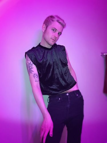 Customer photo review of Mens Sexy Velvet Casual Crop Top Vest SKUJ01247
