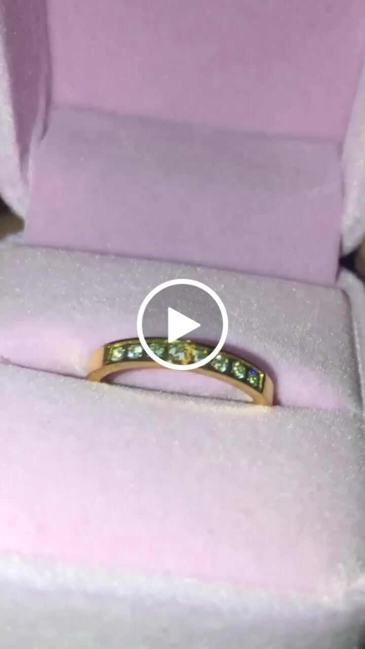 Customer video review of Belinda Ring | 18K vergoldet