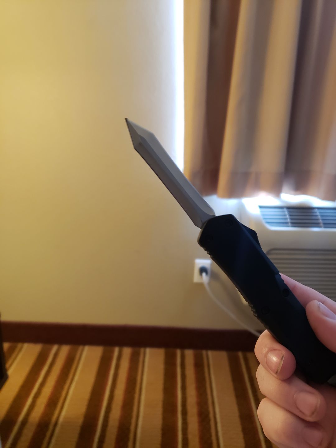 Customer photo review of Black Ghost D/A OTF - Spartan Blade